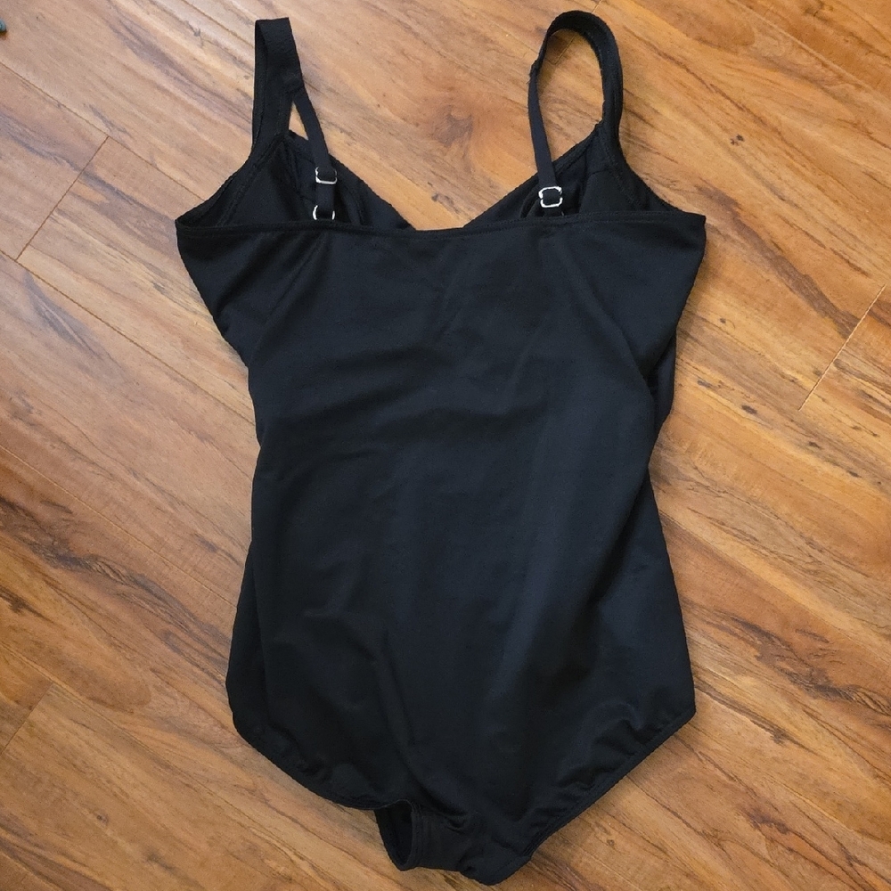 Miraclesuit Classic Black Swimwear - Picture 3 of 3
